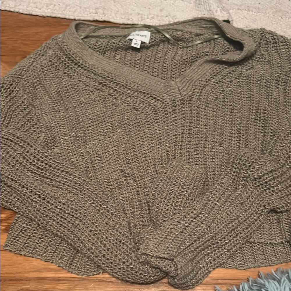 PacSun Gray V-Neck Sweater Cozy Knit